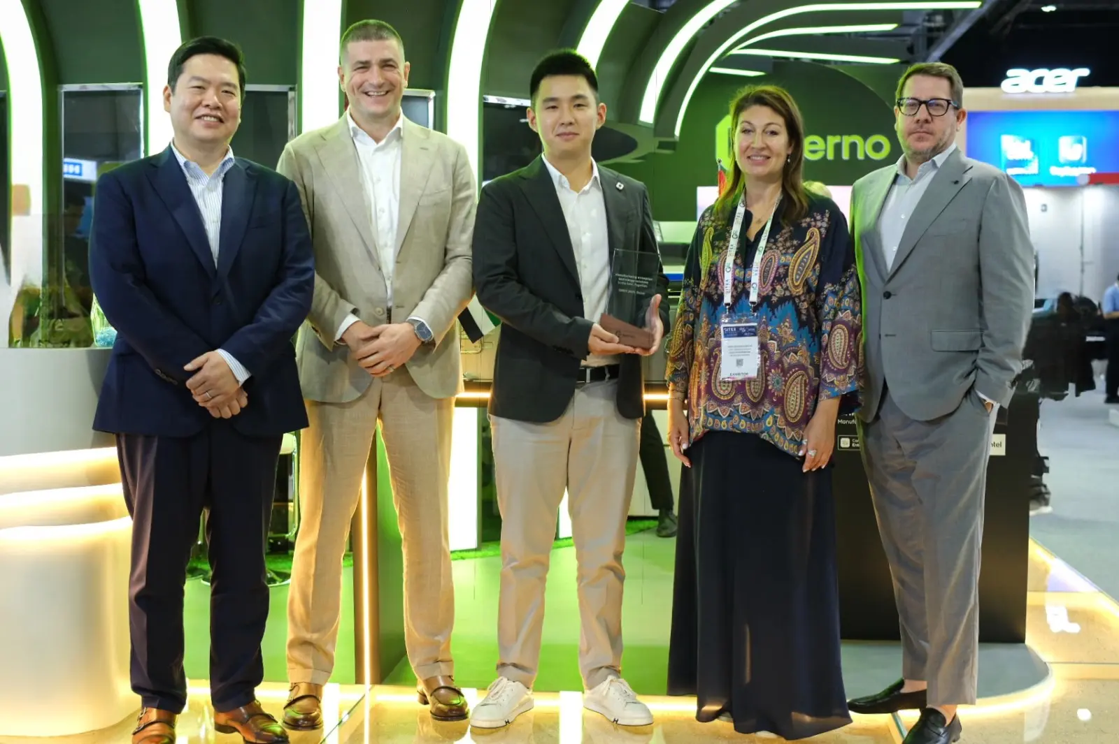 شركة Giga Computing وKERNO Enterprises تعلنان عن شراكة خدمات إقليمية في معرض GITEX Dubai ‏2025.